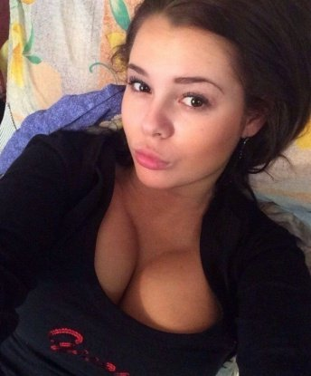Встречусь с тобой в Москве для незабываемого времяпровождения 💋. У меня есть широкий спектр услуг, которые превратят наше свидание в настоящую сказку - от нежных массажей до страстных игр. Фото соответствуют действительности и не оставят тебя равнодушным 😍. Мои клиенты говорят, что я создаю атмосферу расслабления и наслаждения, и с удовольствием приходят ко мне снова и снова. Жду тебя в Москве, чтобы подарить тебе неповторимый опыт и море удовольствия. 💕 Мазелина